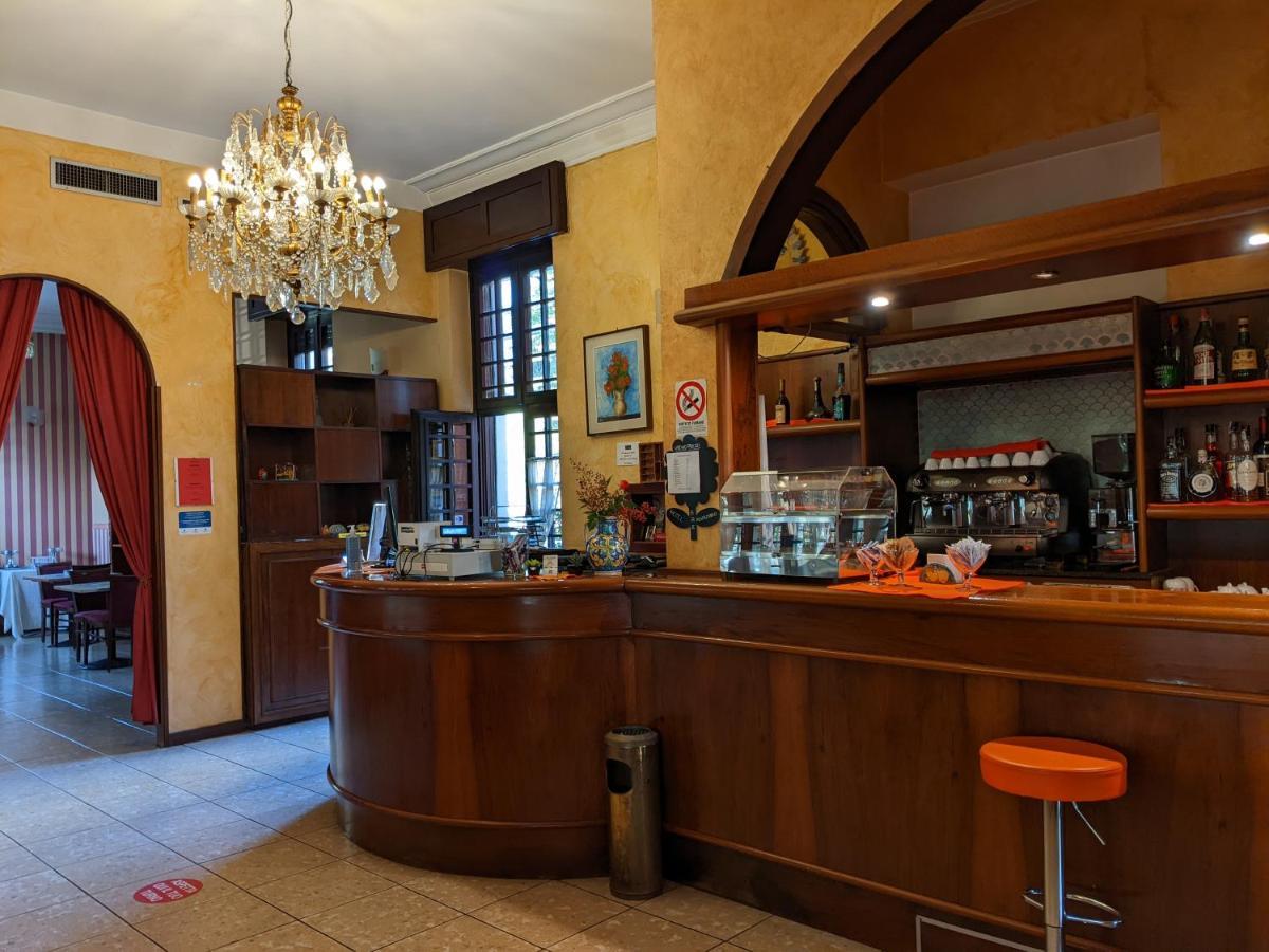 Hotel Montecarlo Castellanza Εξωτερικό φωτογραφία